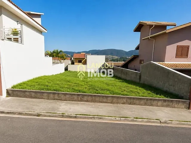 Terreno com 372m², à venda, no bairro Horto Santo Antonio em Jundiaí