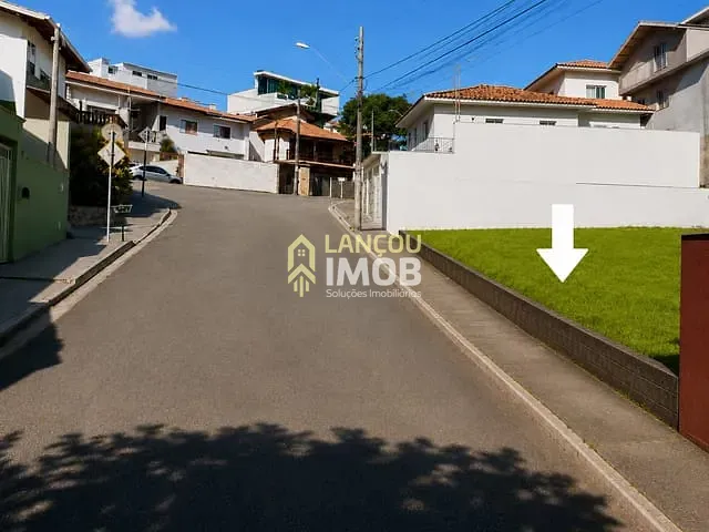 Terreno com 372m², à venda, no bairro Horto Santo Antonio em Jundiaí