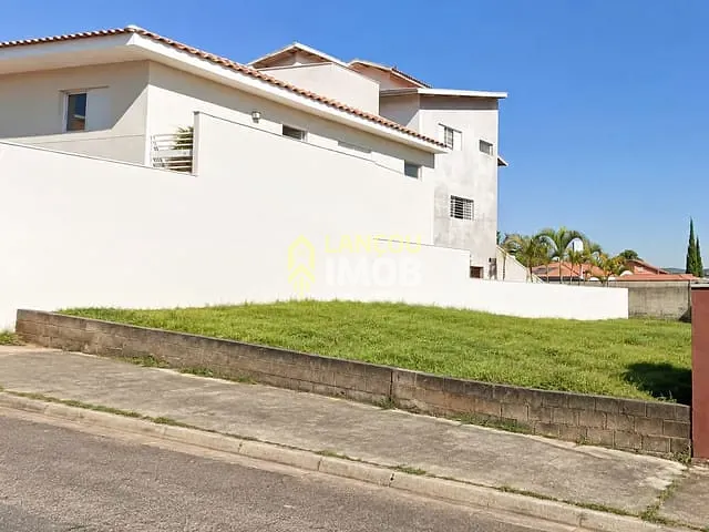 Terreno com 372m², à venda, no bairro Horto Santo Antonio em Jundiaí