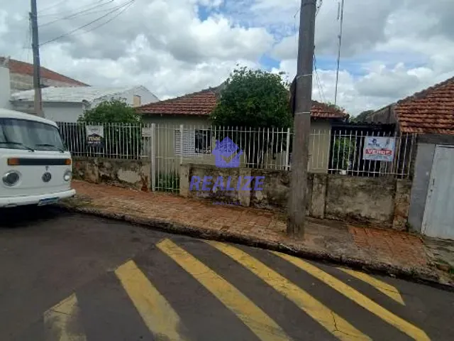 Terreno com 242m², à venda, no bairro Centro em Botucatu