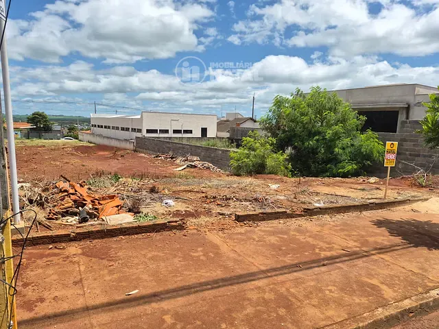 Terreno com 600m², à venda, no bairro VILA ROMANA em Ibiporã
