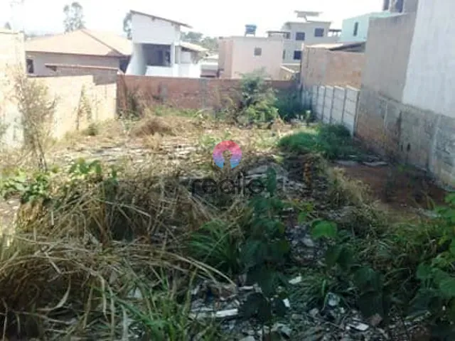 Terreno com 360m², à venda, no bairro Xangri-Lá em Contagem