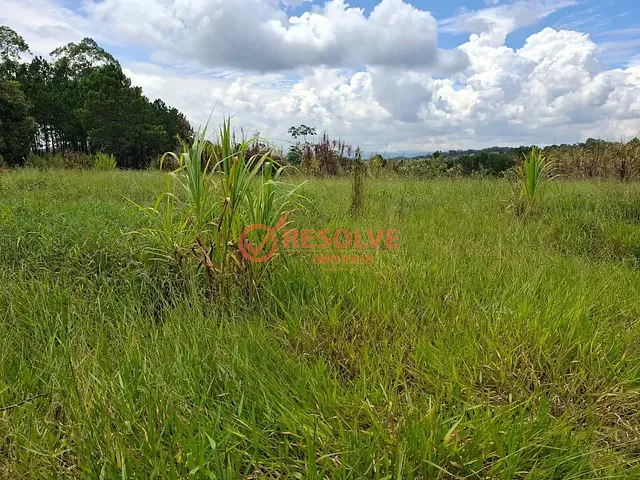 Terreno com 2000m², à venda, no bairro Parque Agrinco em Guararema