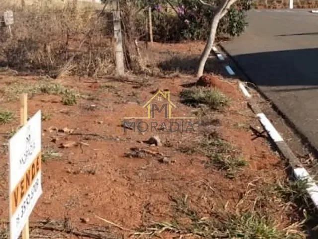 Terreno com 200m², à venda, no bairro Jardim Aeroporto em Guaxupé