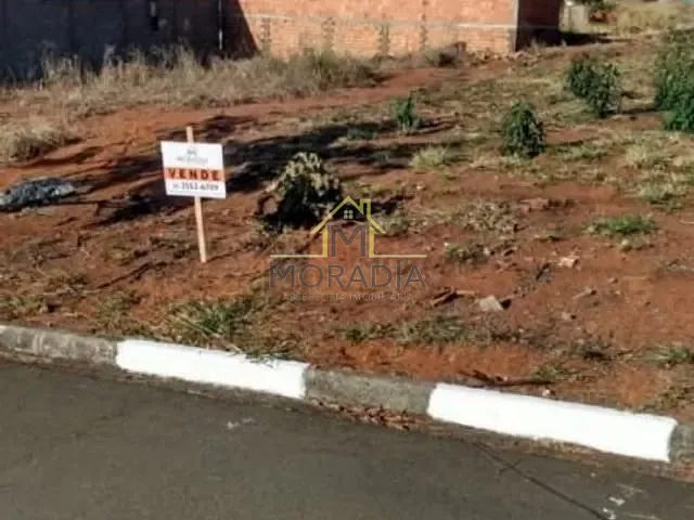 Terreno com 200m², à venda, no bairro Jardim Aeroporto em Guaxupé