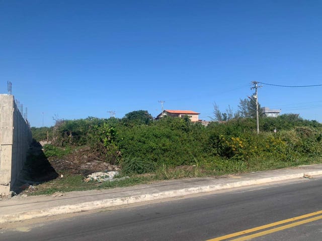 Terreno com 1026m², à venda, no bairro Jardim Atlântico Central (Itaipuaçu) em Maricá