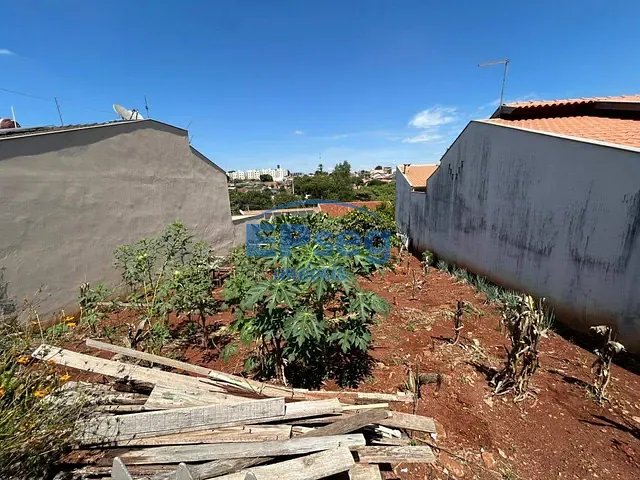 Terreno com 250m², à venda, no bairro Jardim São Francisco de Assis em Londrina