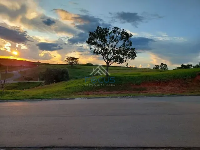 Terreno com 1000m², à venda, no bairro Jardim Caxambu em Jundiaí