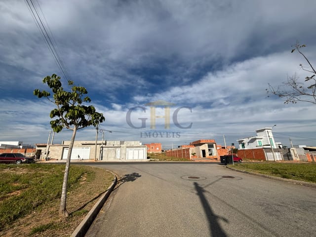 Terreno com 250m², à venda, no bairro Jardim São Lucas II em Salto de Pirapora