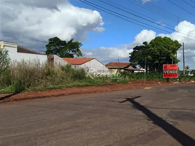 Terreno com 372m², à venda, no bairro Conjunto Flamingos em Arapongas