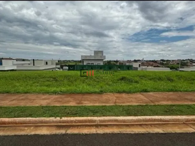 Terreno com 255m², à venda, no bairro Jardim Morumbi em Londrina