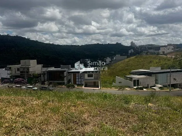 Terreno com 312m², à venda, no bairro Salvaterra em Juiz de Fora