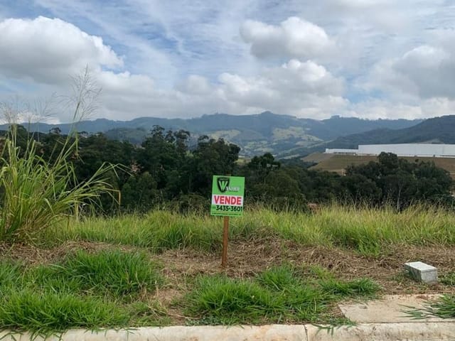 Terreno com 200m², à venda, no bairro Ponte Nova em Extrema