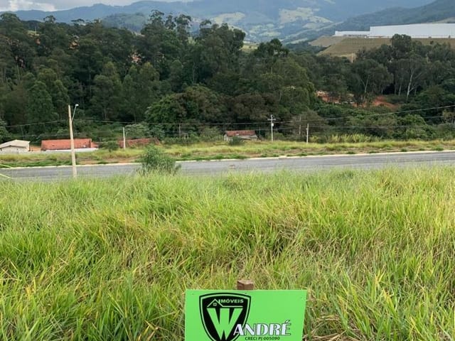 Terreno com 200m², à venda, no bairro Ponte Nova em Extrema