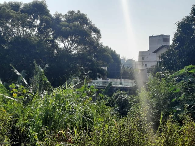 Terreno com 970m², à venda, no bairro Granja dos Cavaleiros em Macaé