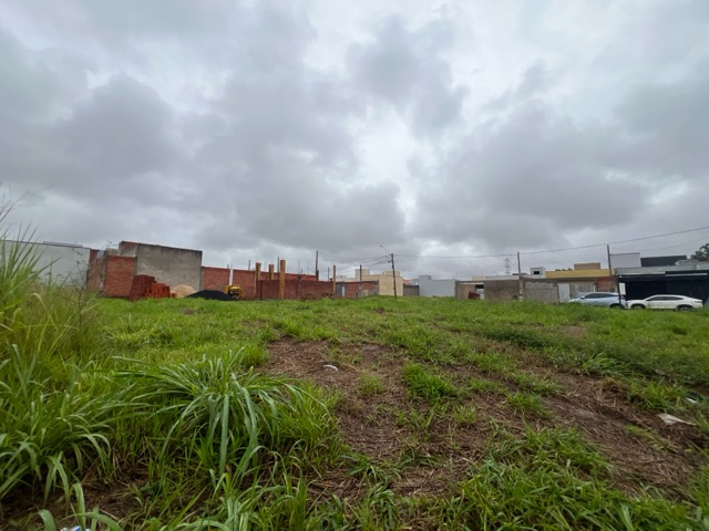 Terreno com 207m², à venda, no bairro Agua Branca em Piracicaba