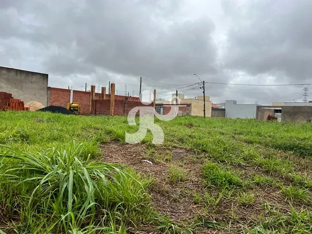 Terreno com 207m², à venda, no bairro Agua Branca em Piracicaba