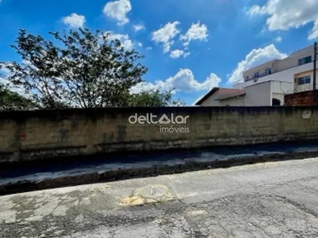 Terreno com 375m², à venda, no bairro Heliópolis em Belo Horizonte