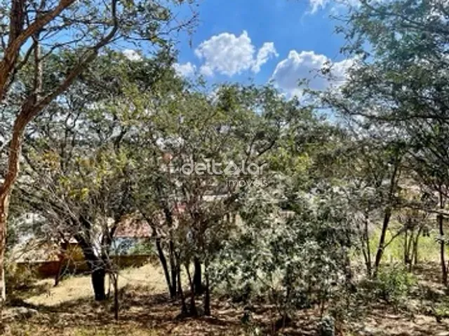 Terreno com 375m², à venda, no bairro Heliópolis em Belo Horizonte