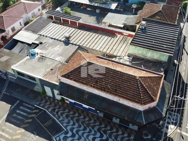 Terreno com 600m², à venda, no bairro Centro em Rolândia