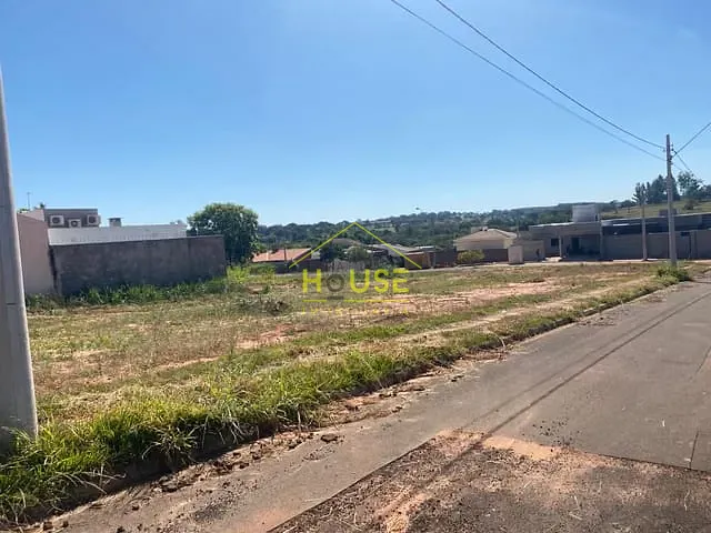 Terreno com 1014m², à venda, no bairro Jardim Mastrocola Norte I em Votuporanga