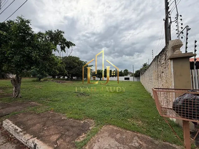Terreno com 720m², à venda, no bairro Jardim Califórnia em Cuiabá