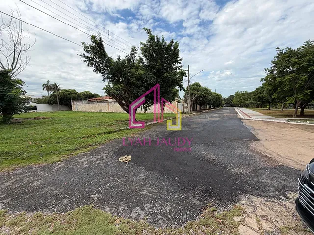 Terreno com 720m², à venda, no bairro Jardim Califórnia em Cuiabá