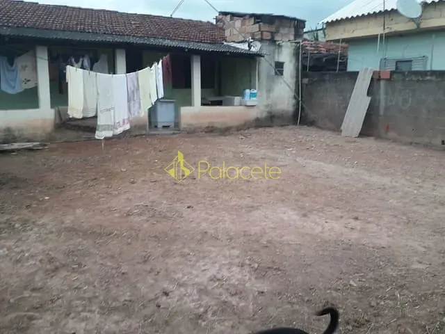 Terreno à venda, no bairro Vila São Benedito em Pindamonhangaba