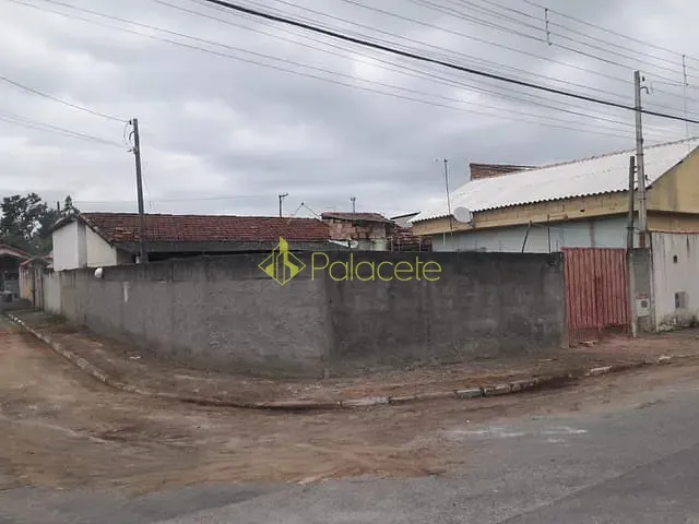 Terreno à venda, no bairro Vila São Benedito em Pindamonhangaba