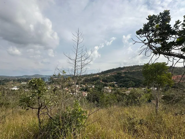Terreno com 360m², à venda, no bairro Vianinha (Melo Viana) em Esmeraldas