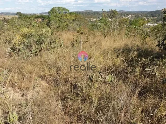 Terreno com 360m², à venda, no bairro Vianinha (Melo Viana) em Esmeraldas
