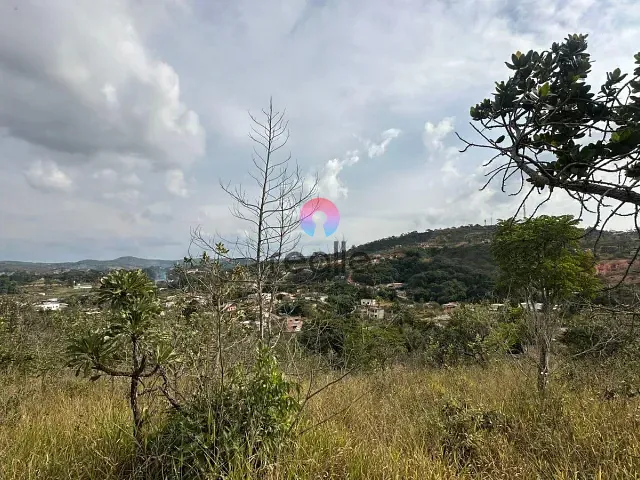 Terreno com 360m², à venda, no bairro Vianinha (Melo Viana) em Esmeraldas