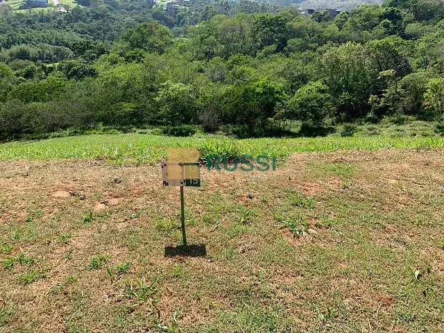 Terreno com 1000m², à venda, no bairro Canaã em Jambeiro