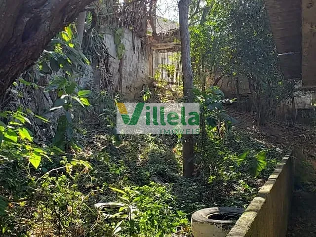 Terreno com 800m², à venda, no bairro Centro em Itaquaquecetuba