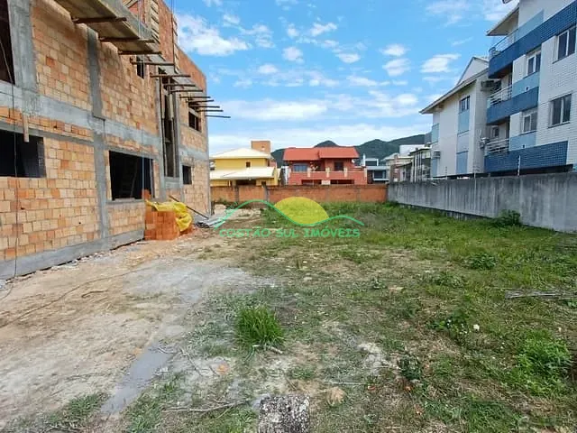 Terreno com 360m², à venda, no bairro Pântano do Sul em Florianópolis