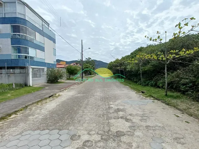 Terreno com 360m², à venda, no bairro Pântano do Sul em Florianópolis