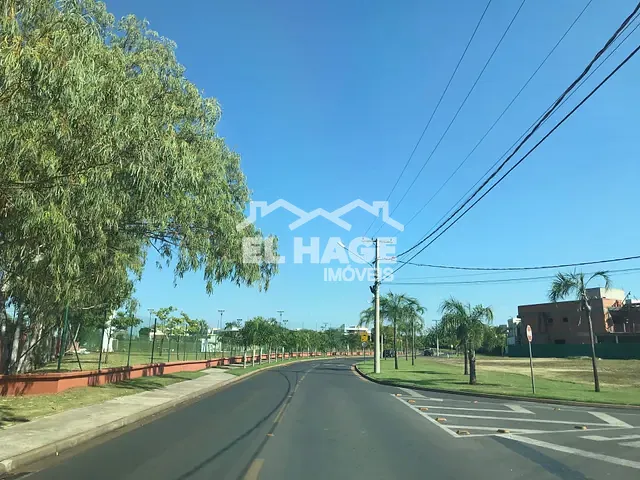 Terreno com 766m², à venda, no bairro Jardim Itália em Cuiabá
