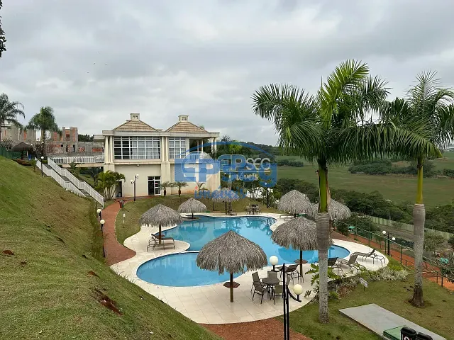 Terreno com 297m², à venda, no bairro Ibiporã em Ibiporã