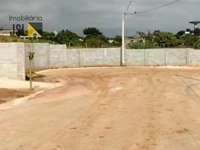 Terreno com 360m², à venda, no bairro Jardim Maria Cândida em Caçapava