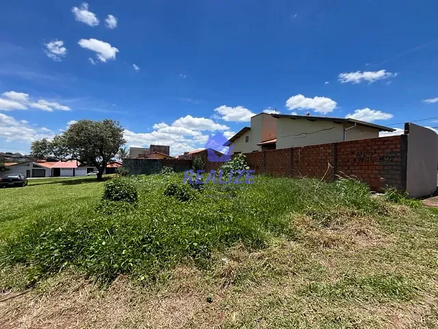 Terreno com 250m², à venda, no bairro Jardim Real Park em Botucatu