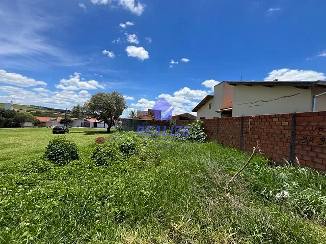 Terreno com 250m², à venda, no bairro Jardim Real Park em Botucatu