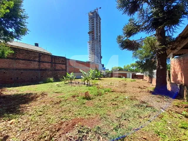 Terreno com 900m², à venda, no bairro Centro em Chapecó
