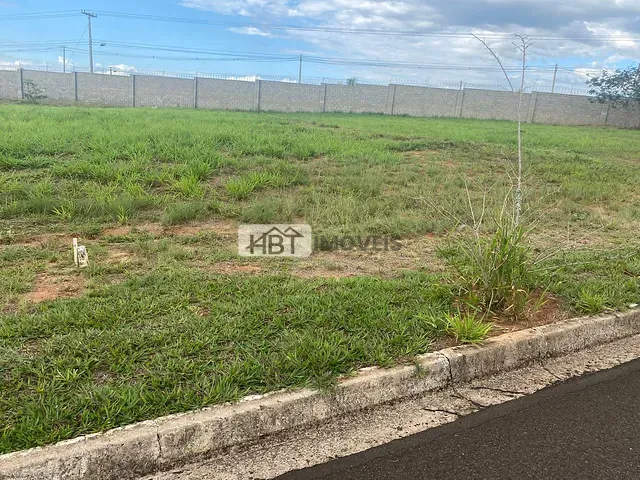 Terreno com 402m², à venda, no bairro Centro em Piratininga