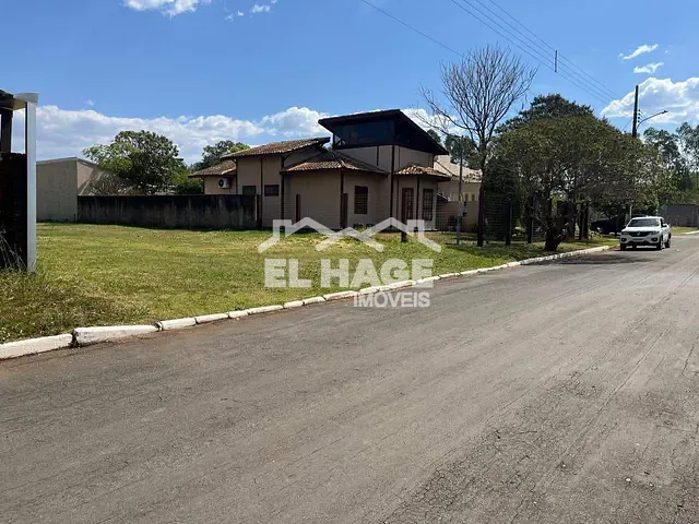 Terreno com 392m², à venda, no bairro Chapada dos Guimarães em Chapada dos Guimarães