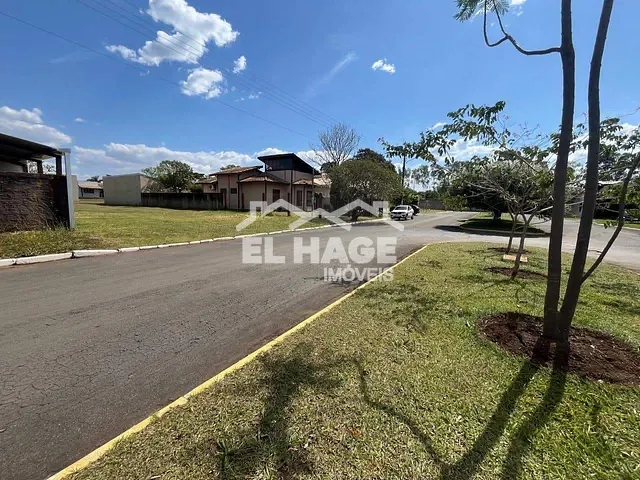 Terreno com 392m², à venda, no bairro Chapada dos Guimarães em Chapada dos Guimarães
