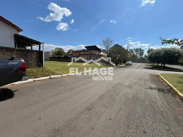 Terreno com 392m², à venda, no bairro Chapada dos Guimarães em Chapada dos Guimarães