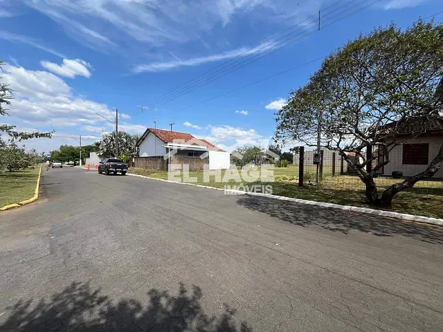 Terreno com 392m², à venda, no bairro Chapada dos Guimarães em Chapada dos Guimarães