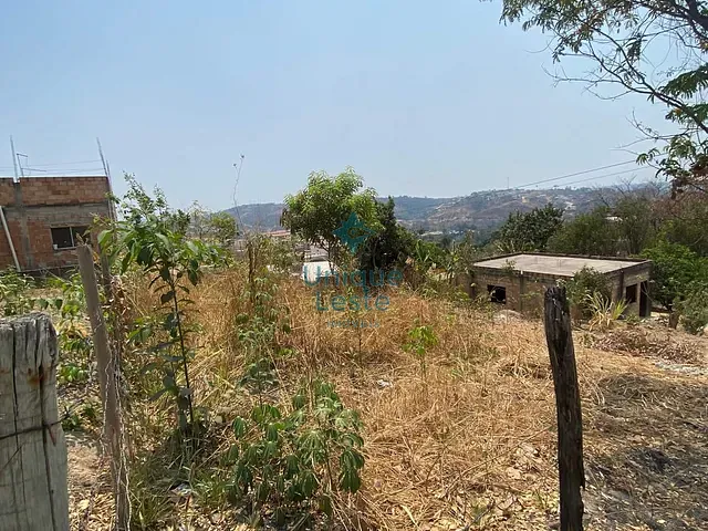 Terreno com 180m², à venda, no bairro Jardim Vitória em Belo Horizonte