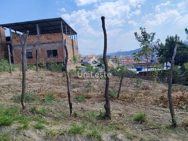 Terreno com 180m², à venda, no bairro Jardim Vitória em Belo Horizonte