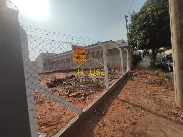 Terreno com 300m², à venda, no bairro Chácara das Paineiras em Votuporanga